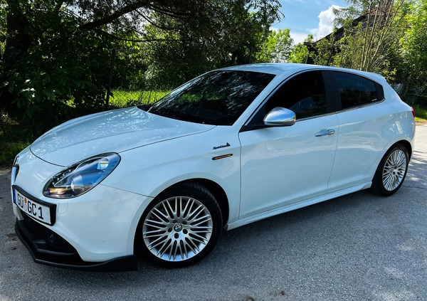 Alfa Romeo Giulietta cena 35900 przebieg: 149000, rok produkcji 2011 z Żywiec małe 436